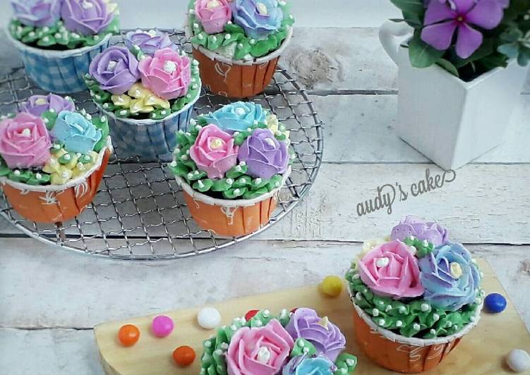 bahan dan cara membuat Flower cup cakes