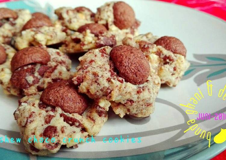 Resep Cashew Choco Crunch Cookies - Yuli Rahmawati (Ruli's Kitchen)