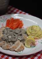 Grilled Chicken with Mushroom Sauce and Mashed Potato
