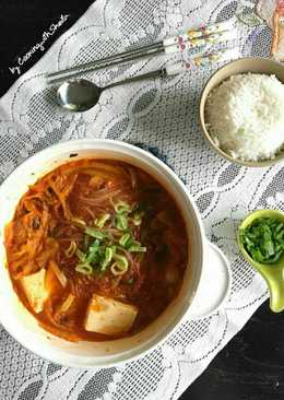 Tuna Kimchi Jjigae