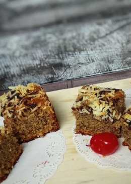 Eggless banana cake