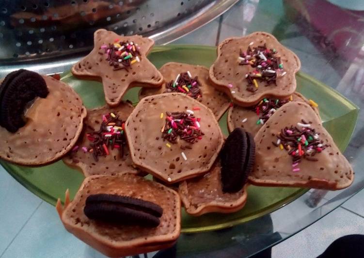 resep Kue Cubit Coklat dengan Topping Oreo dan Messes