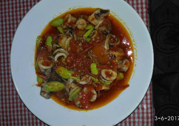 resep makanan Sambal Cumi Pete