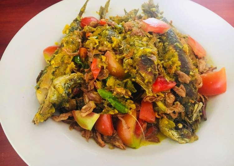 Ikan sarden bumbu kuning ala dewiasimi