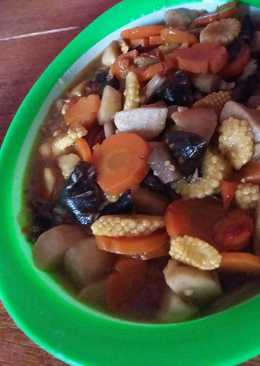 Jamur dan aneka sayuran saus teriyaki