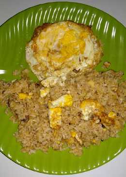 Nasi goreng telur ceplok