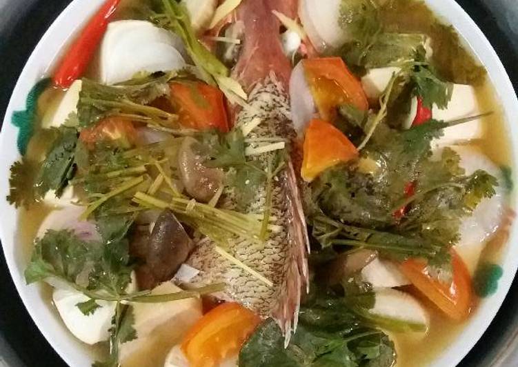 resep lengkap untuk Steam ikan kakap merah ala thai