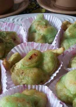 Pisang goreng pandan