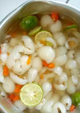 Manisan rambutan pedas asam