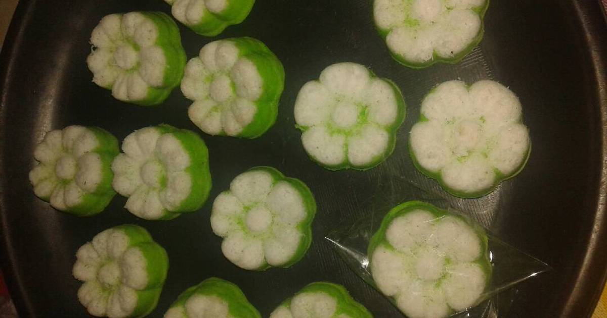 Resep Putu ayu pandan oleh anna lestati - Cookpad