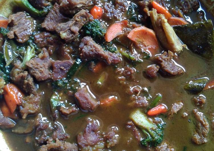 resep lengkap untuk Daging sapi tongseng kecap