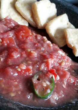 Sambal tomat terasi (mentah)