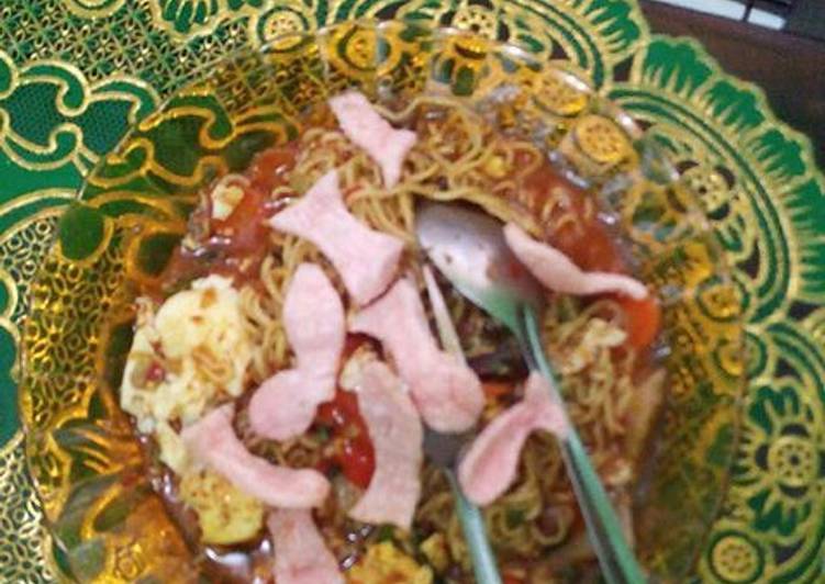 gambar untuk cara membuat Mie setan / Mie Pedas Manis