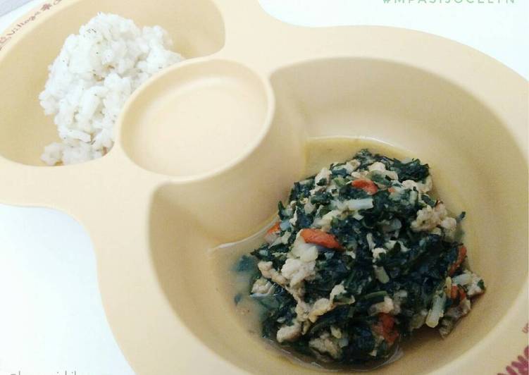 gambar untuk resep Resep MPASI 10m+ - Cah Kangkung Ayam Cabe Rawit