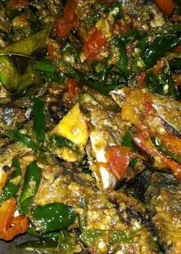 Ikan kembung cabe ijo tomat