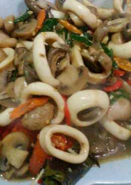 Cumi saus tiram with mushroom