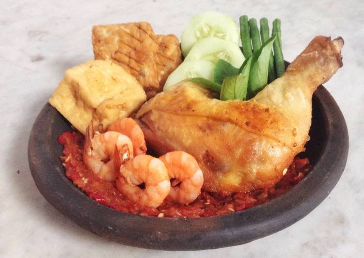 resep makanan Sambal terasi tomat segar