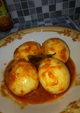 Semur telur.