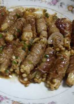 Daging sapi gulung jamur (enoki beef rolls)