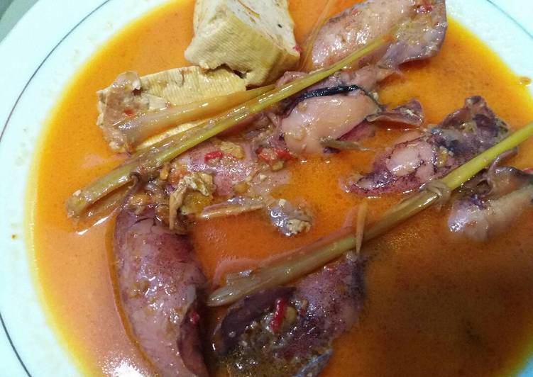 resep lengkap untuk Gulai cumi isi tahu