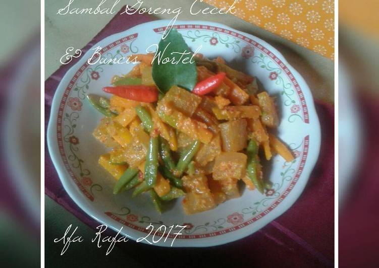 gambar untuk resep Sambal Goreng Kikil & Buncis, Wortel