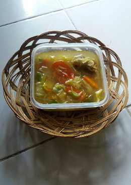 Sop Soto (soto dengan sayur)