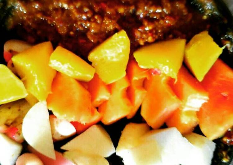 gambar untuk resep Rujak Buah Surabaya Mantap