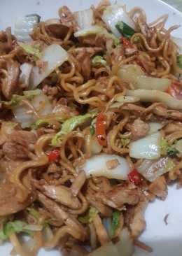 Mie Goreng Ayam Sawi Putih