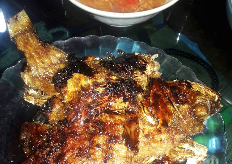 resep lengkap untuk Kerapu bakar kecap sambel pecak jeletot ala momyy