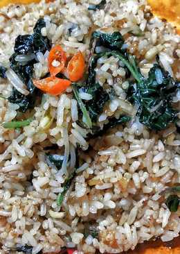 Nasi Goreng Kuning Bayam Toge