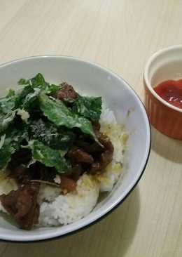 Beef yakiniku + crispy spinach (ala2 yoshinoya)