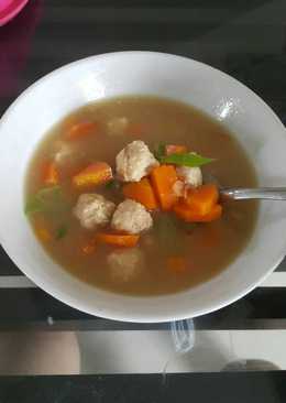 Soup bakso babi