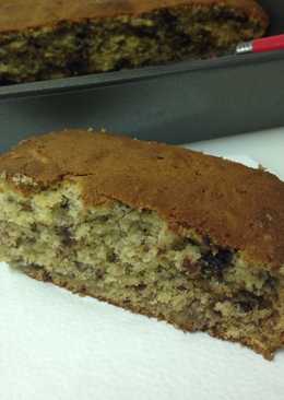 Banana bread with pecan and choco chip (bolu pisang kacang dan choco chip)