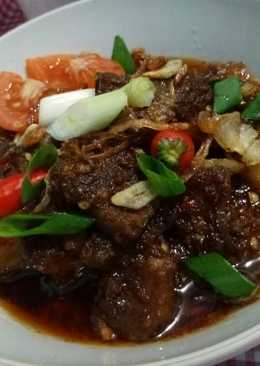 Krengsengan daging sapi dan kentangð'