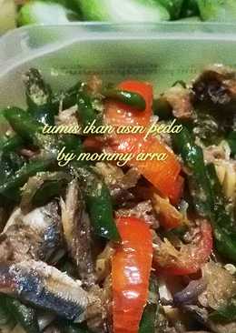 Tumis ikan asin peda cabe ijo