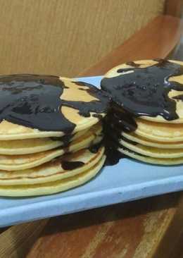 Pancake Lembut Saus Coklat