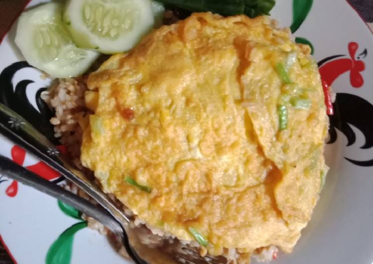 gambar untuk resep Menu sarapan nasgor jawa spesial pakek telur ??