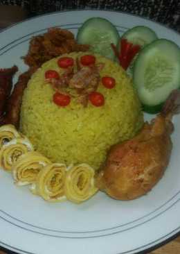 46. Nasi Kuning