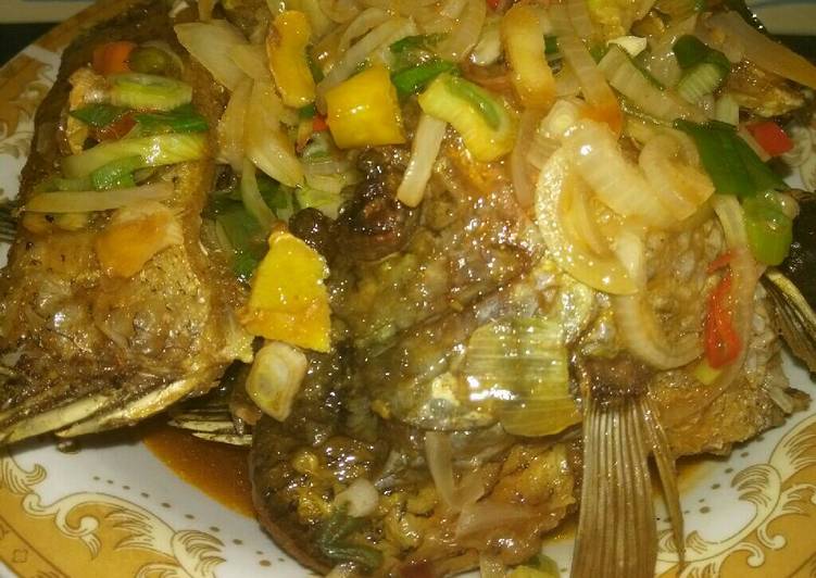 gambar untuk resep makanan Gurami siram saos asam manis pedas