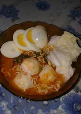 Mie Ramen Manis Pedas