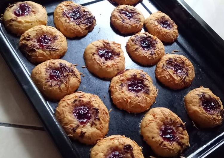 Resep Thumbprint Cookies with cheese Kiriman dari Olivia