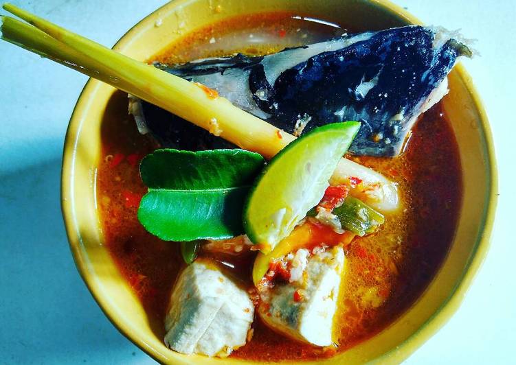 gambar untuk cara membuat Tom yam ikan patin