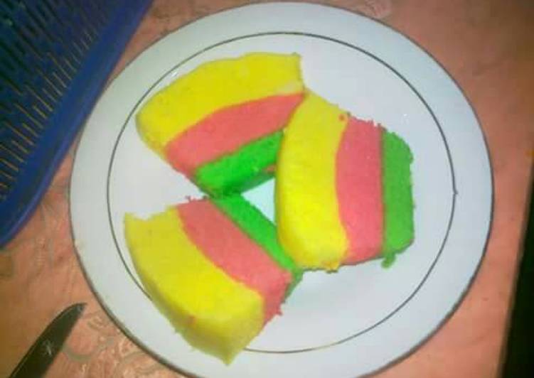 gambar untuk resep Bolu Pelangi Kukus