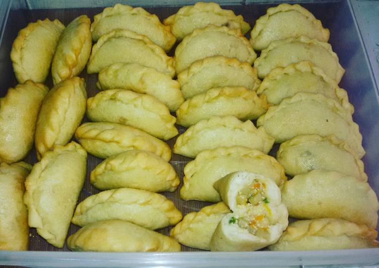 resep Roti goreng/panada sayuran ekonomis  tanpa telur