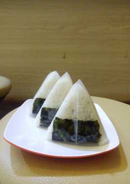 Onigiri tuna mayo