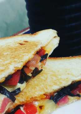 Roti panggang isi jamur