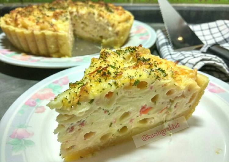 resep lengkap untuk Mac Pie (macaroni pie) simple