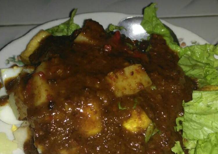 bahan dan cara membuat Gado gado rumahan nih ala selvi sayur nya bisa di sesuaikan