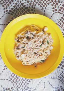 Spaghetti Creamy Chicken Mushroom with Spinach