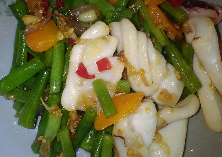 resep Fry squid With Baby Bean and carrot